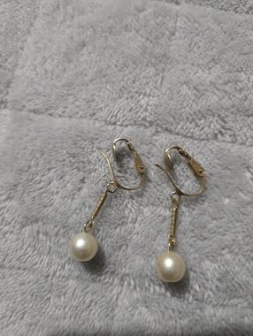Classic Gold Pearl Drop Earrings - Elegant Cream Pearls